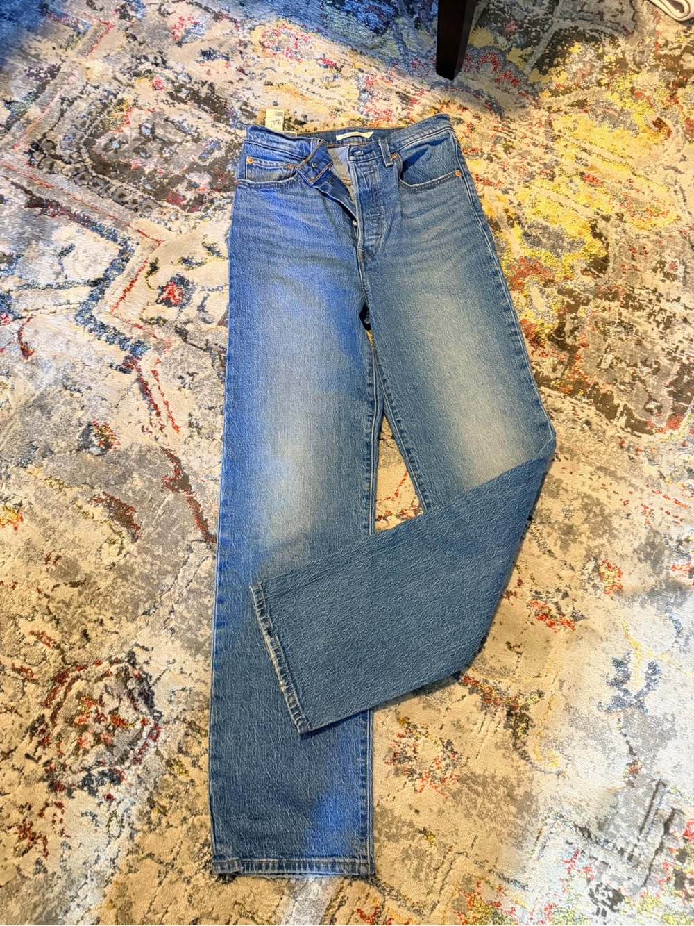 Levi’s Ribcage Straight Jeans